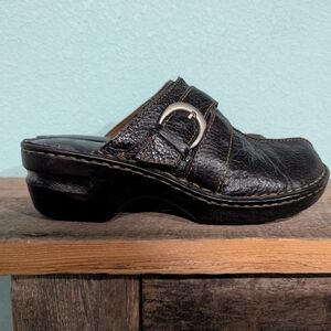 b.o.c. Black Leather Mules with Buckle